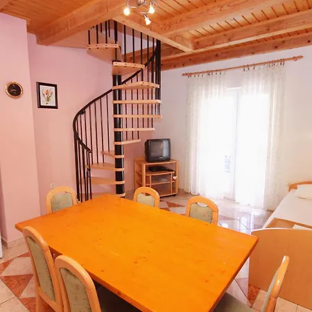 Apartman With Swimming Pool Jadranovo, Crikvenica - 3238 *