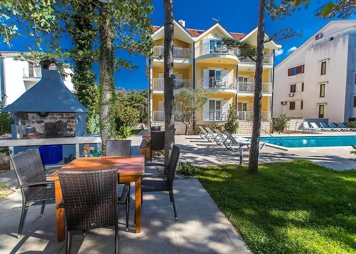 Apartament With Swimming Pool Jadranovo, Crikvenica - 3238 Jadranovo
