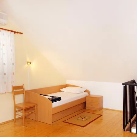 Apartamento With Swimming Pool Jadranovo, Crikvenica - 3238 *